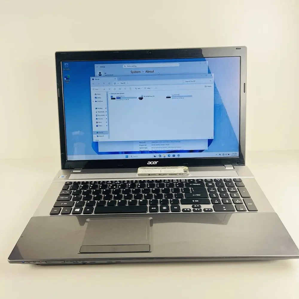 Acer Aspire VA70 V3-771-6605 Laptop Computer 300GB HDD i3-2348M @2.30GHz 4GB RAM